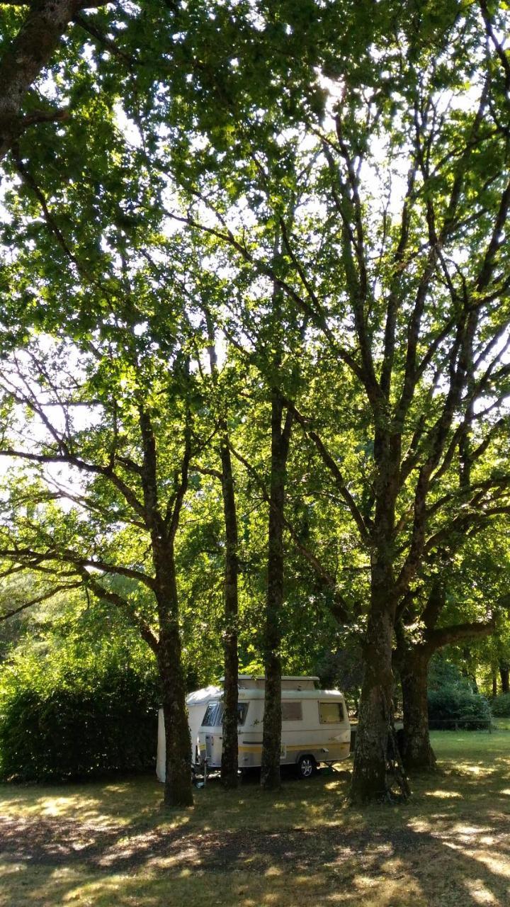Camping De Ladignac Le Long Bel Air ภายนอก รูปภาพ